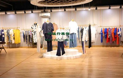 深圳原創(chuàng)設(shè)計(jì)師品牌撿子2017春夏,專柜品牌女裝批發(fā)